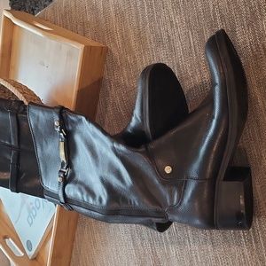 Tommy Hilfiger boots 9.5 black leather